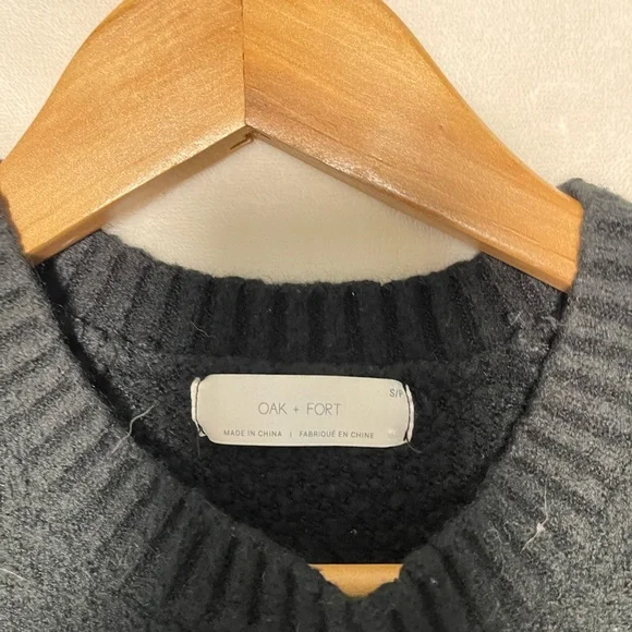 Pullover Sweater - Picture 3 of 4